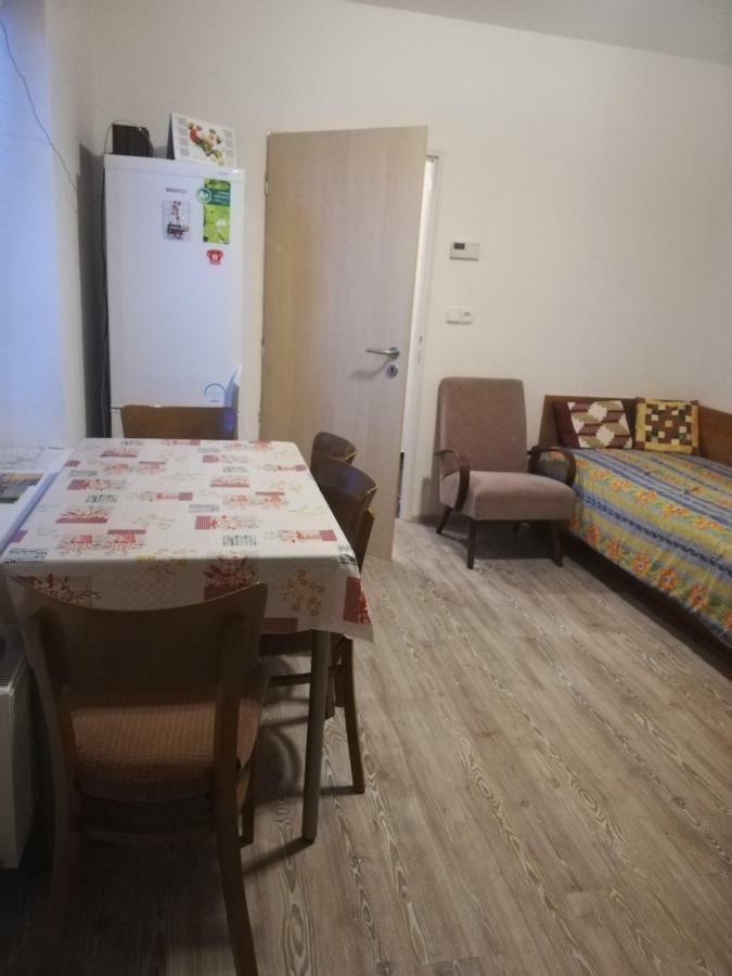 Apartmany Pod Divadlem Znojmo Exterior photo