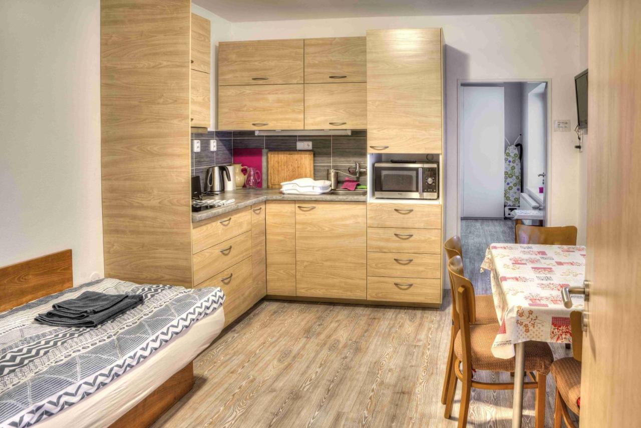 Apartmany Pod Divadlem Znojmo Exterior photo