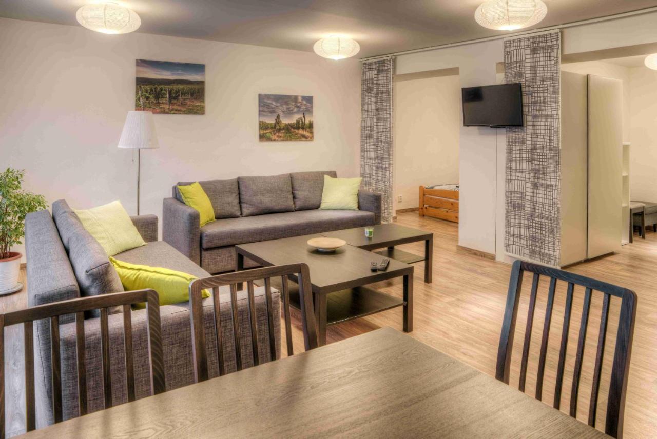 Apartmany Pod Divadlem Znojmo Exterior photo